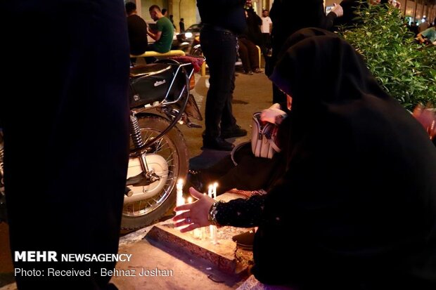 People of Ahvaz commemorate Sham-e-ghariban