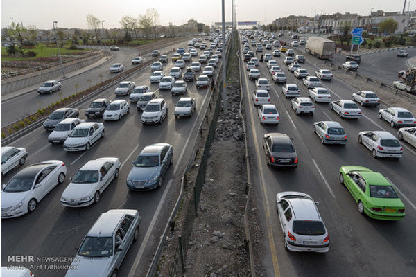 افزایش ۱۱ درصدی تردد وسایل نقلیه در راه های برون شهری ایلام