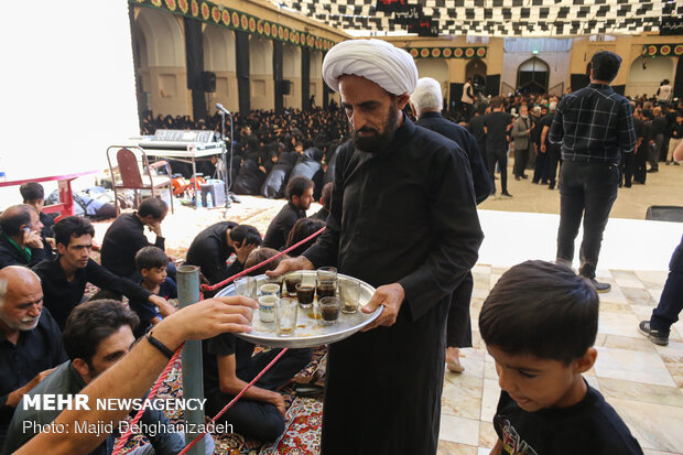 برگزاری مراسم سوم امام حسین(ع)در مسجد ملا اسماعیل یزد