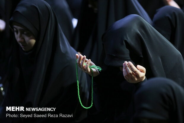 الملتقى الحسيني لزوجات الشهداء المدافعين عن الحرم