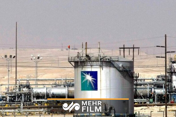 صادرات نفت سعودی‌ها ۱.۵ میلیون بشکه در  روز کاهش یافت