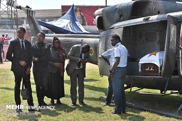Mugabe'nin cenaze töreninden kareler