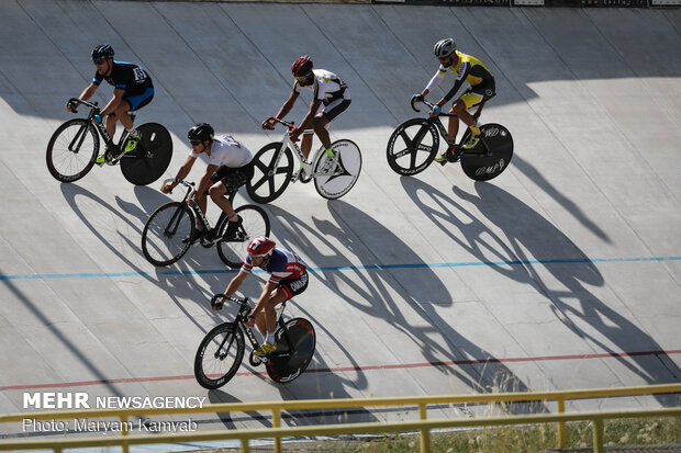 Last stage of Iran’s track cycling league