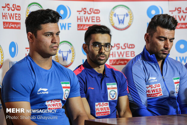 Presser of head coaches of Iran national men’s and women’s weightlifting teams