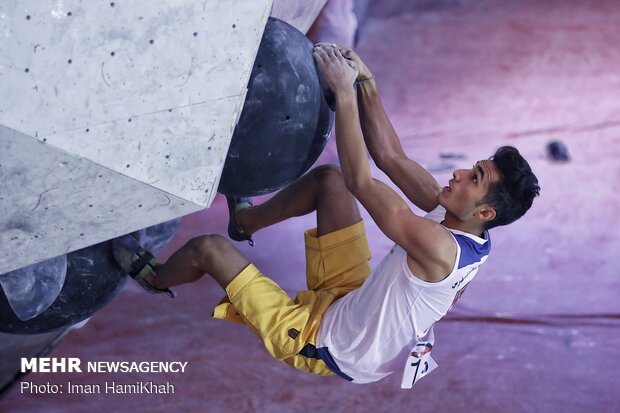 ‘Rock climbing’ competitions in Hamedan