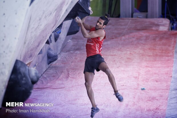 ‘Rock climbing’ competitions in Hamedan