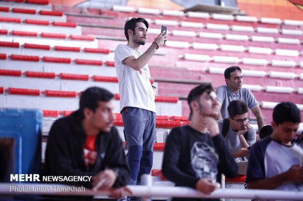 ‘Rock climbing’ competitions in Hamedan