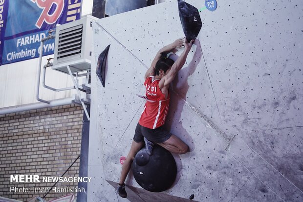 ‘Rock climbing’ competitions in Hamedan