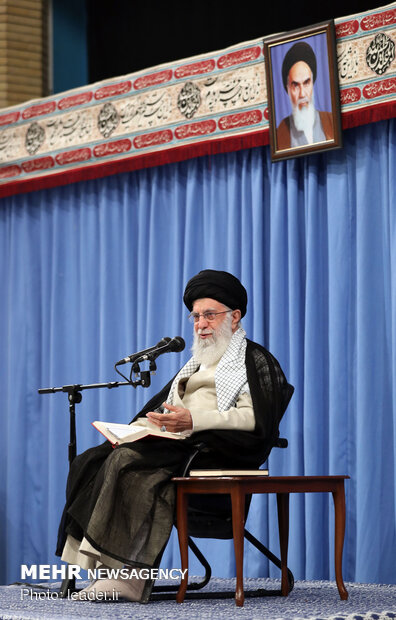 بحث "الخارج الفقهي" لقائد الثورة الإسلامية