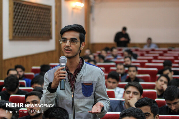 آیین اختتامیه سیزدهمین کنگره انجمن‌های اسلامی دانش‌آموزان