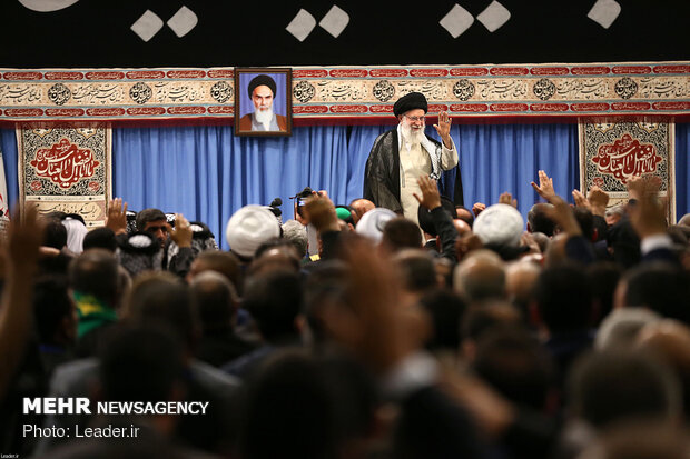 Ayat. Khamenei’s meeting with Iraqi hosts to Karbala pilgrims