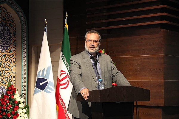 مسؤولان واحدهای دانشگاه آزاد درآمدهای غیرشهریه‌ای را توسعه دهند