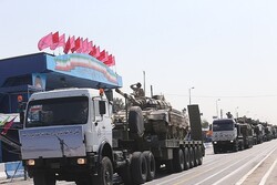 عرض القوات البرية للجيش الإيراني