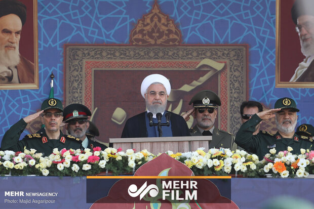 روحانی: اگر به دنبال امنیت منطقه هستید از منطقه ما خارج شوید