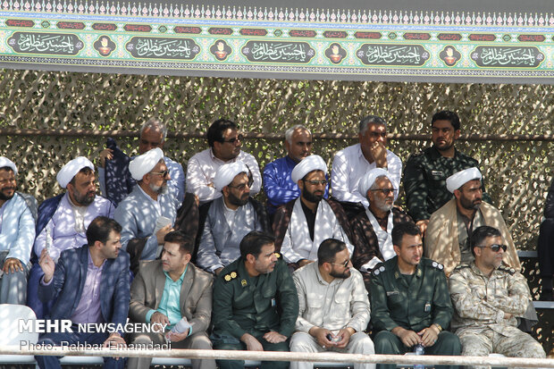 Massive military parade in Bandar Abbas