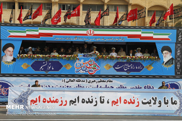 Massive military parade in Bandar Abbas