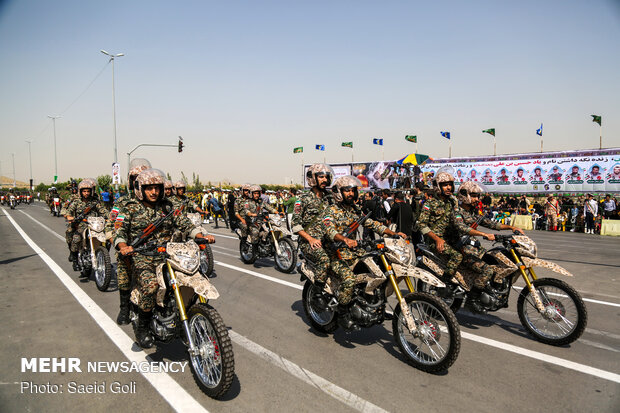 مراسم رژه نیروهای مسلح در مشهد‎