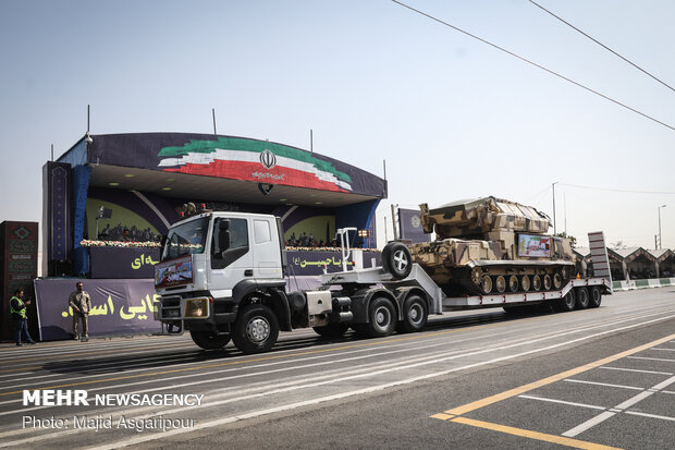 Massive military parade in Tehran