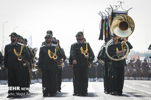 Massive military parade in Tehran