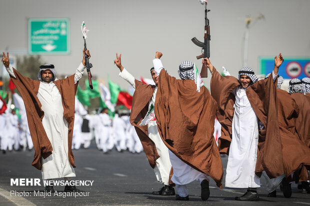 Massive military parade in Tehran