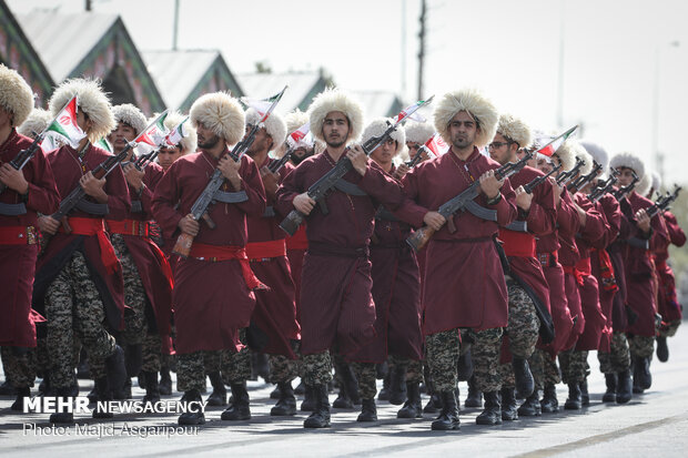 Massive military parade in Tehran