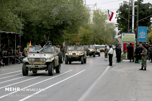 مراسم رژه نیروهای مسلح در اردبیل