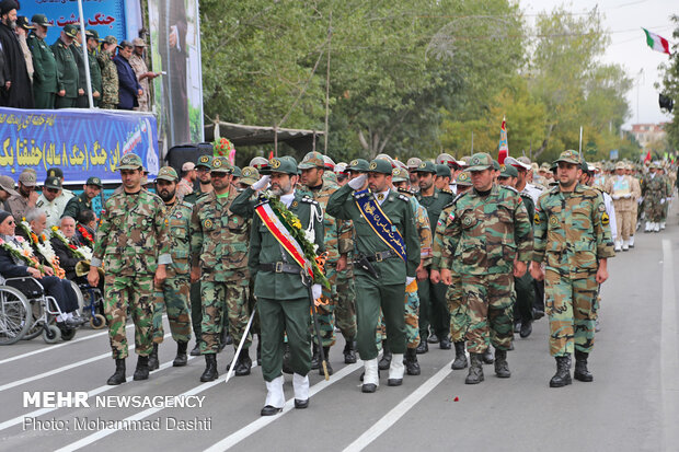 مراسم رژه نیروهای مسلح در اردبیل