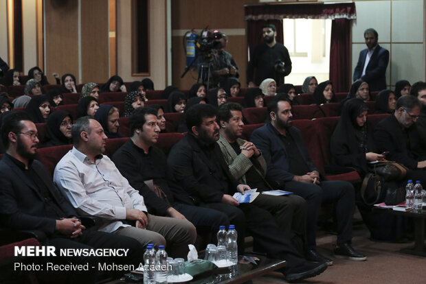 شعرخوانی در سوگواره «بر آستان اشک»