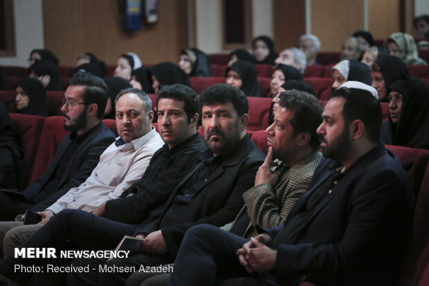 شعرخوانی در سوگواره «بر آستان اشک»