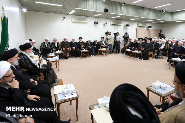 Leader’s meeting with top clerical body 