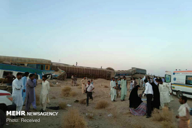 Zahedan-Tehran train derails, kills 4