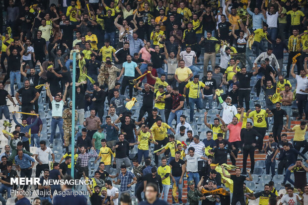 Sepahan vs. persepolis in Persian Gulf Pro League