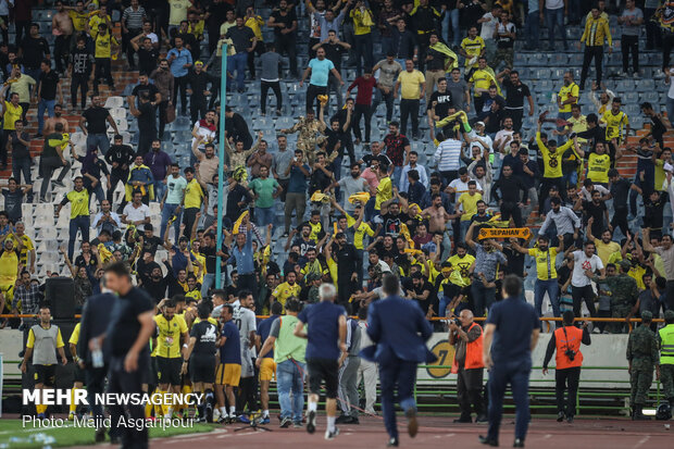 Sepahan vs. persepolis in Persian Gulf Pro League