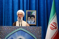 خطيب طهران: خطة "صفقة القرن" عار وفضيحة على الأمريكان والصهاينة