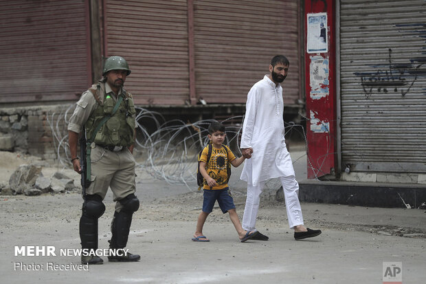 بھارت کا کشمیر میں سفری پابندیاں ہٹانے کا اعلان