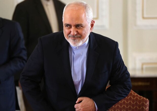 Zarif says was able to speak to Iran's UN envoy 'thanks to technology' 