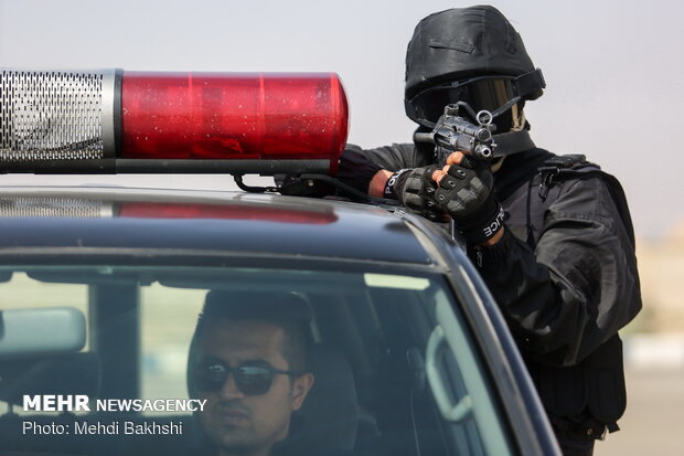 İran'da Özel Harekat Polisi