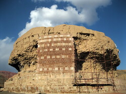 Remnants of centuries-old structure found in northwest Iran