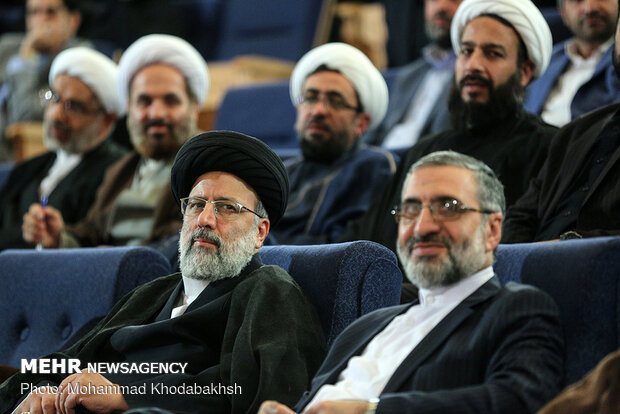 صوبہ تہران کی عدالتوں کے ججوں کی عدلیہ کے سربراہ سے ملاقات