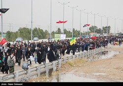 Nine-fold rise in number of pilgrims crossing Mehran border: official