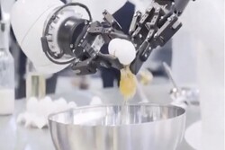رباتی که در جیتکس پنکیک می پزد!
