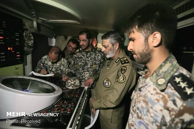 Iranian commander visits 'Persian Gulf Air Defense HQ'