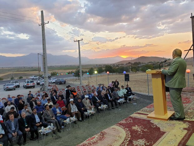 روزانه ۲۰۰ هزار پرس غذا برای زائران اربعین در همدان طبخ می شود