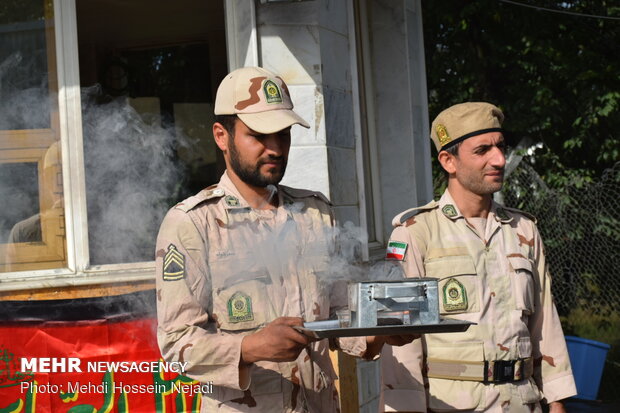 Guards see off foreign Arbaeen pilgrims at Astara border 