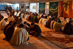 ورودی کاروان های زائران پاکستانی به کرمان افزایش یافت/ اطعام روزانه ۱۰هزار زائر اربعین