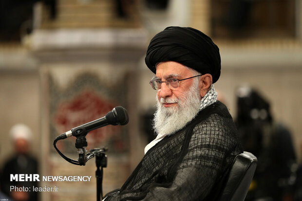 Iran's Leader lambasts recent unauthorized trips of American officials to Afghanistan, Iraq