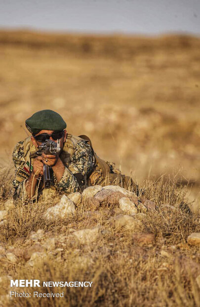 مناورات عسكرية فجائية للقوات البرية التابعة للجيش الإيراني شمال غرب إيران 