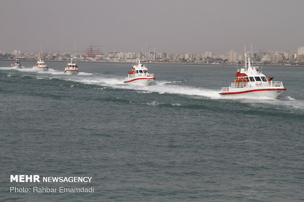 Police's naval drill in Persian Gulf