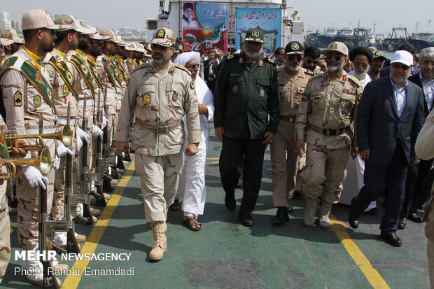 Police's naval drill in Persian Gulf