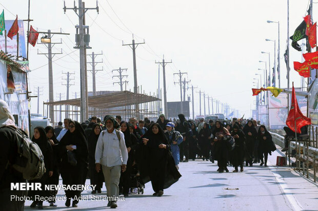 خروج بیش از ۱۳۵ هزار نفر زائر ایرانی از مرزهای خوزستان در یک روز